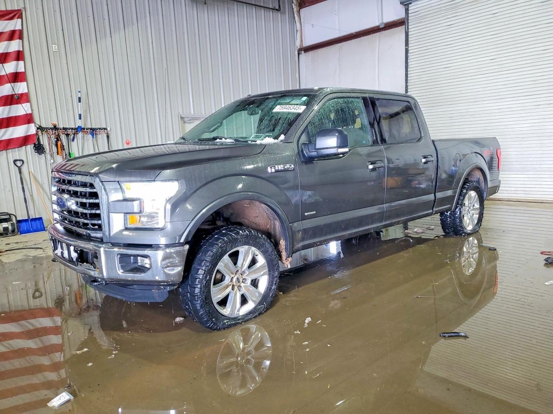 Vista de 2015 FORD F150 SUPERCREW, ángulo 1