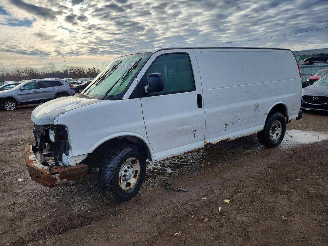 Вид 2008 CHEVROLET EXPRESS G2500 DELIVERY VAN, угол 1