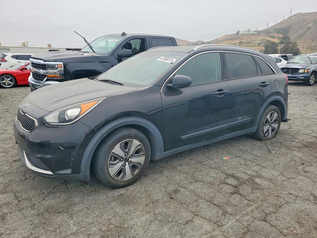 Вид 2019 KIA NIRO LX, угол 1