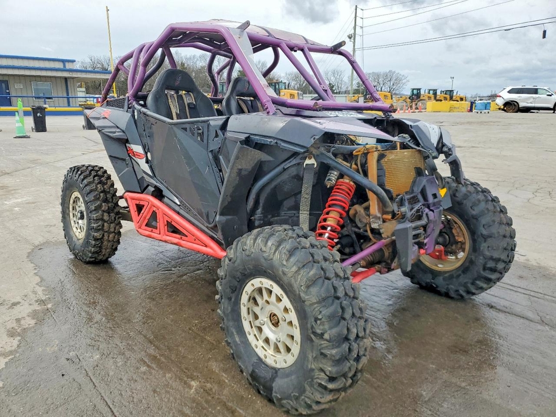 Вид 2014 POLARIS RZR UTILITY VEHICLE, угол 1