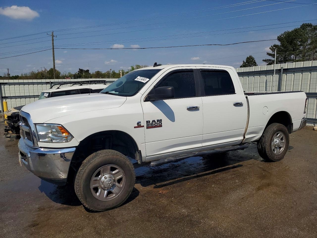 Вид 2016 RAM 2500 SLT, угол 1