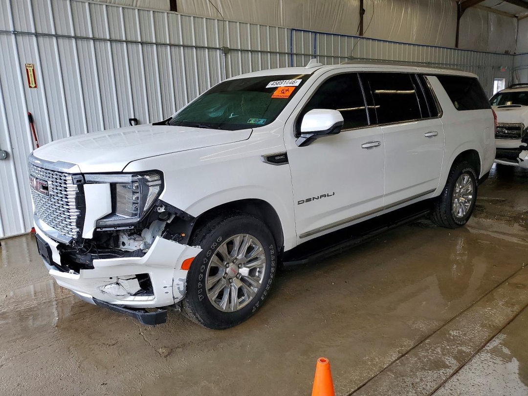 منظر 2021 GMC YUKON XL DENALI، زاوية 1
