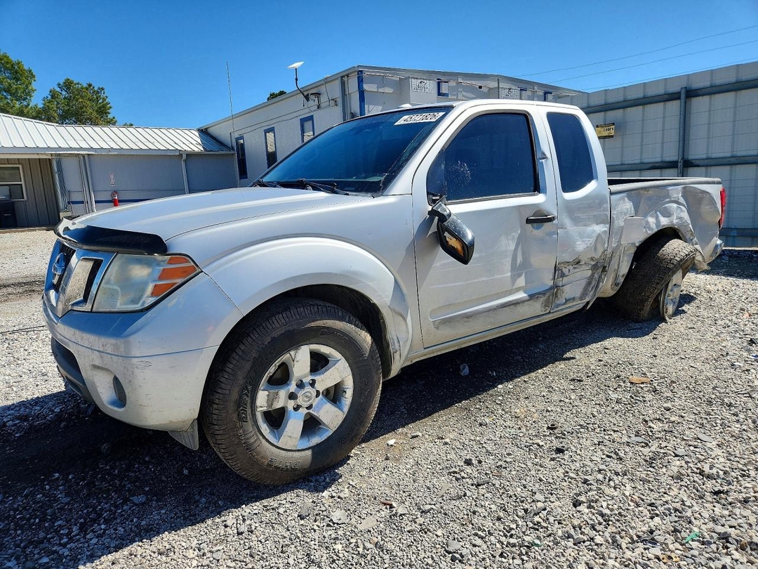 Vista de 2013 NISSAN FRONTIER S, ángulo 1