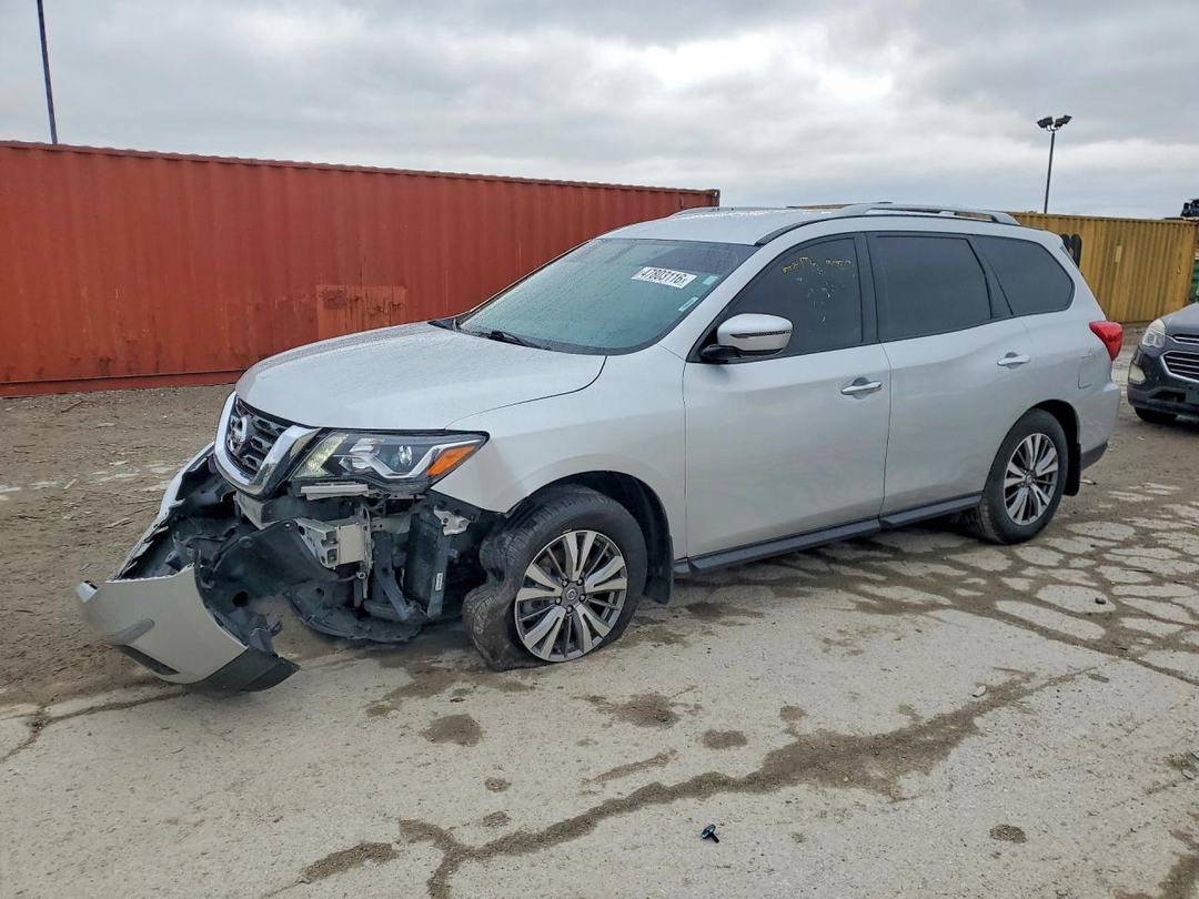 Вид 2020 NISSAN PATHFINDER S, угол 1