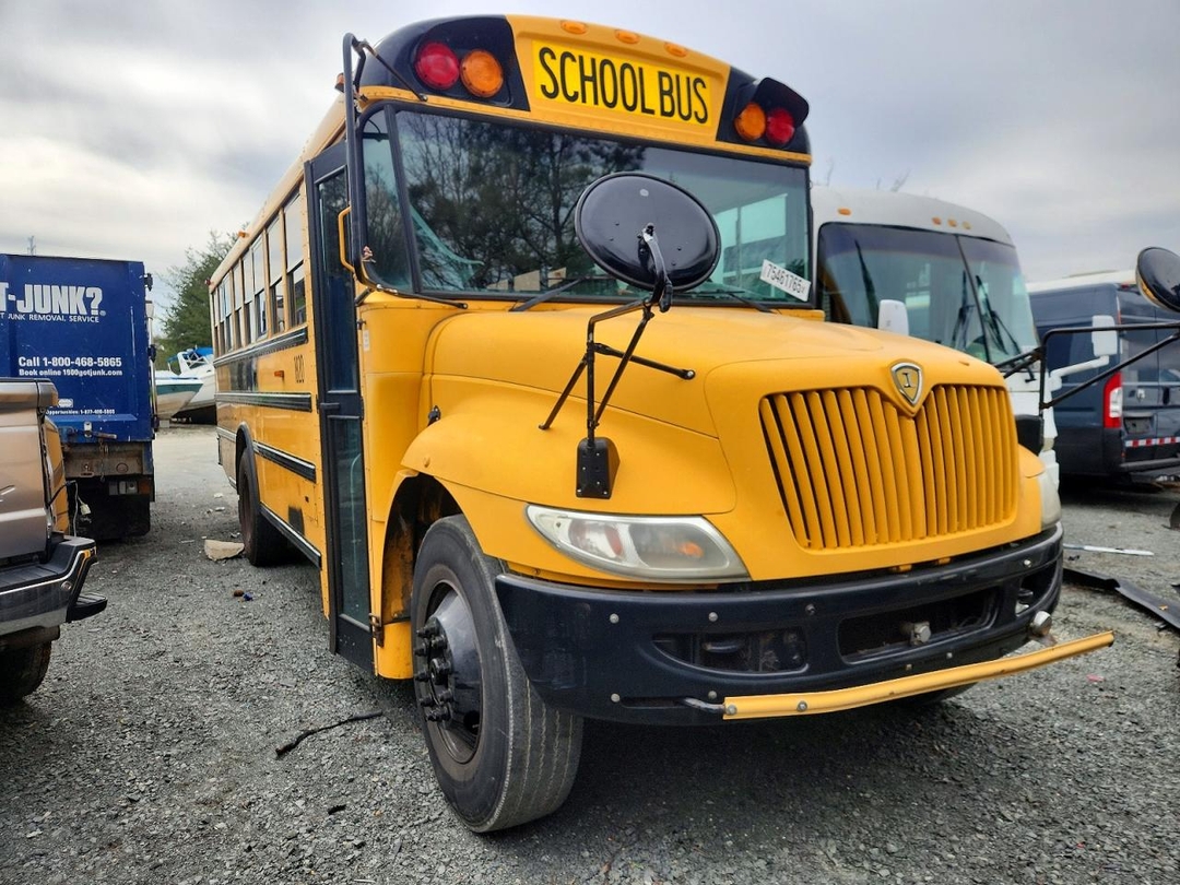منظر 2015 IC CORPORATION CE SERIES SCHOOL - SCHOOL BUS، زاوية 1