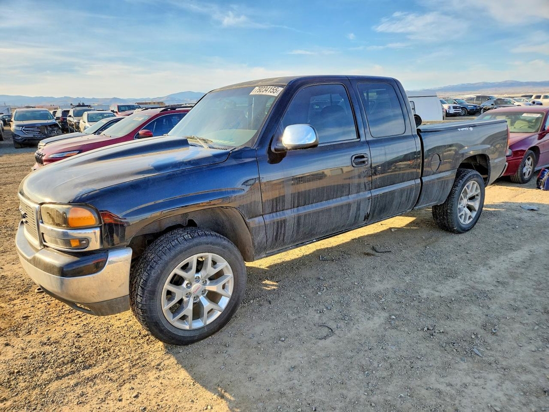 Вид 2000 GMC NEW SIERRA K1500, угол 1