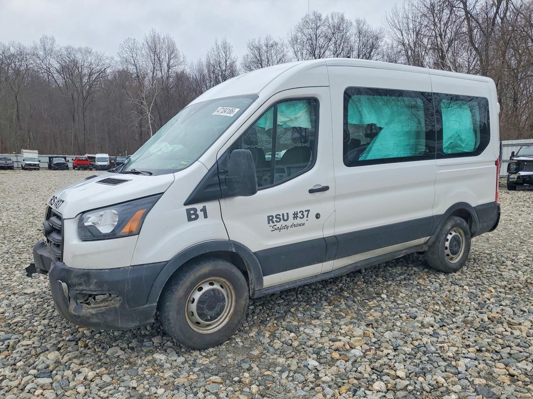Vista de 2020 FORD TRANSIT T-150, ángulo 1