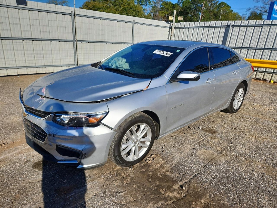 Vue de 2018 CHEVROLET MALIBU, angle 1