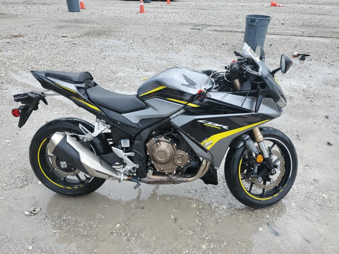 Vista de 2023 HONDA CBR500 RA, ángulo 1