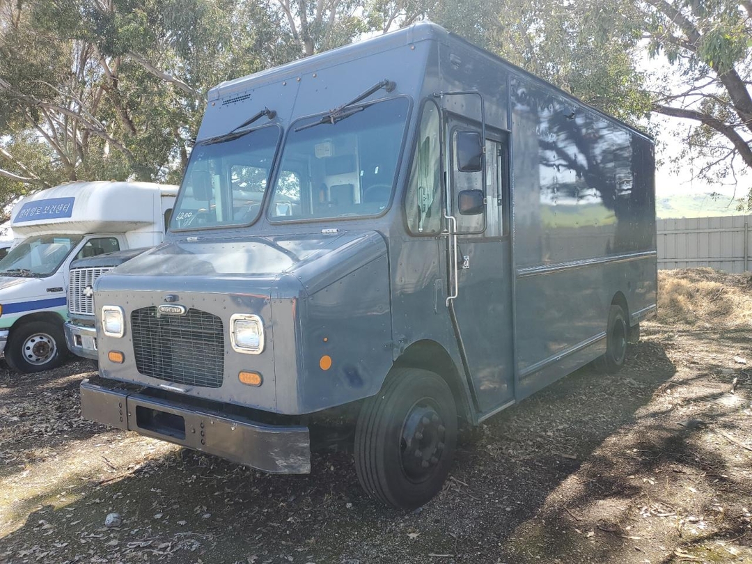 Vue de 2020 FREIGHTLINER CHASSIS M LINE WALK-IN VAN, angle 1