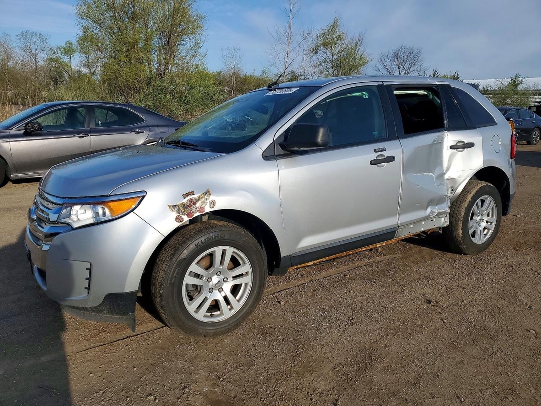 Vue de 2011 FORD EDGE SE, angle 1