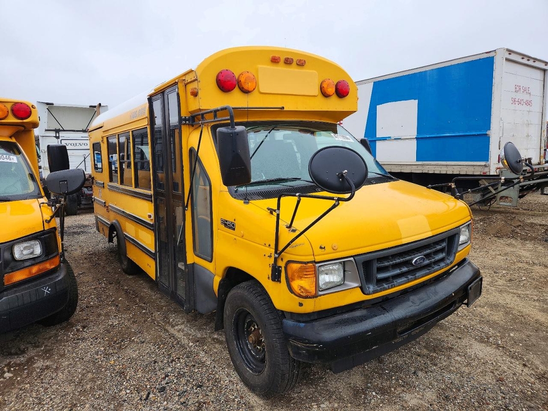 Вид 2006 THOMAS MINOTOUR E350 - SCHOOL BUS, угол 1