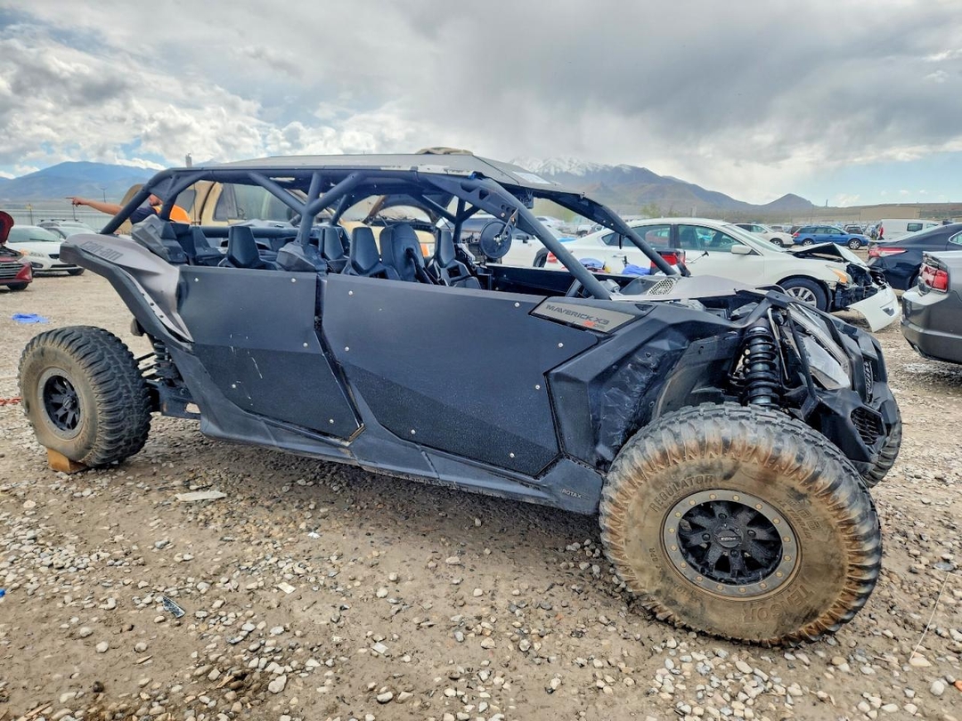 Вид 2018 CAN-AM MAVERICK X3 UTILITY VEHICLE, угол 1