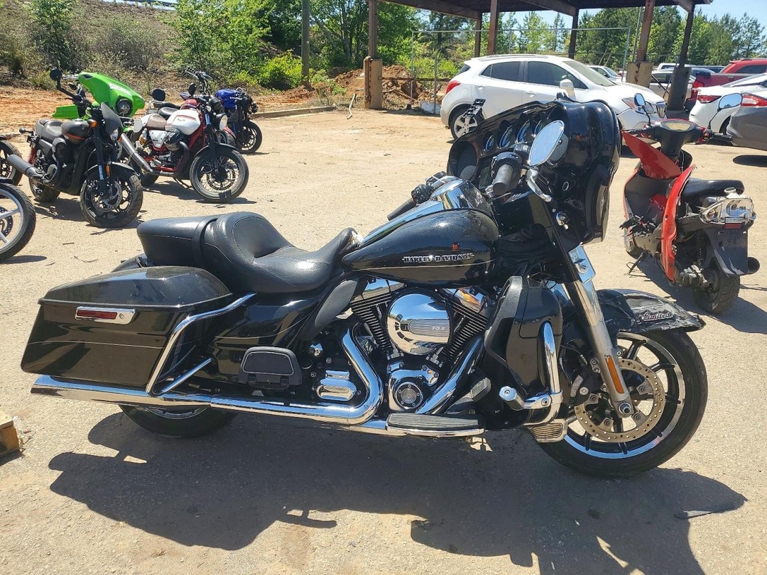 Вид 2014 HARLEY-DAVIDSON FLHTK ELECTRA GLIDE ULTRA LIMITED, угол 1