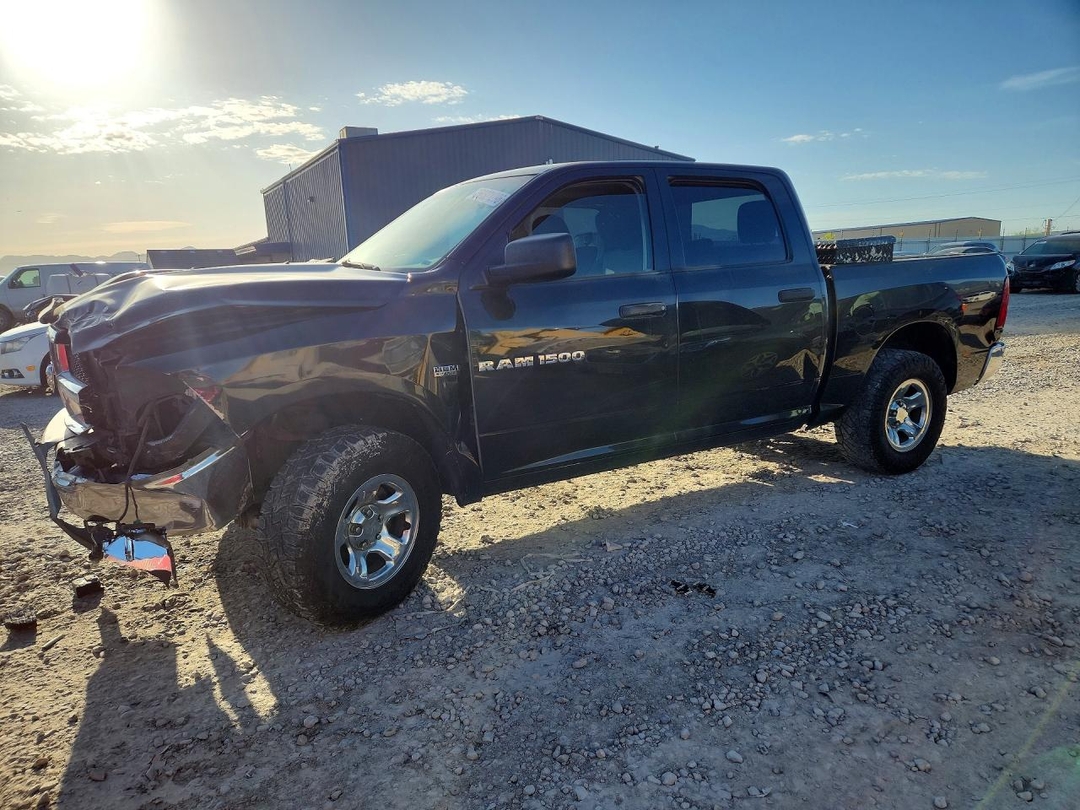 Vue de 2011 DODGE RAM 1500, angle 1
