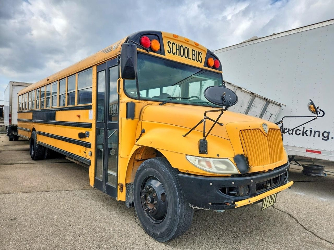 Vue de 2011 IC CORPORATION CE SERIES SCHOOL - SCHOOL BUS, angle 1