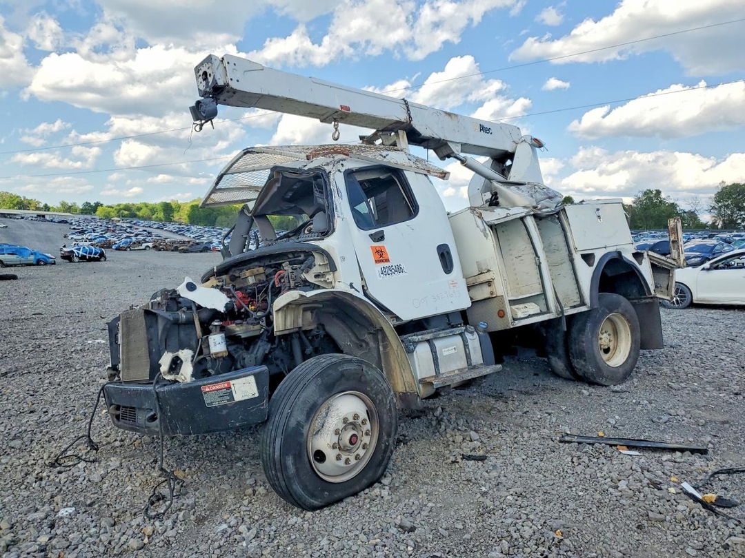 Vista de 2013 FREIGHTLINER M2 106 MEDIUM DUTY, ángulo 1