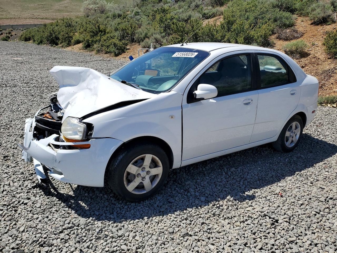 Вид 2005 CHEVROLET AVEO BASE, угол 1