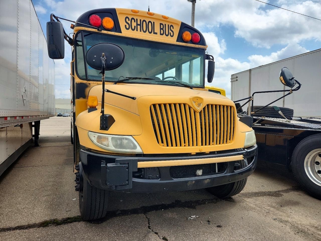 منظر 2009 IC CORPORATION CE SERIES SCHOOL - SCHOOL BUS، زاوية 1