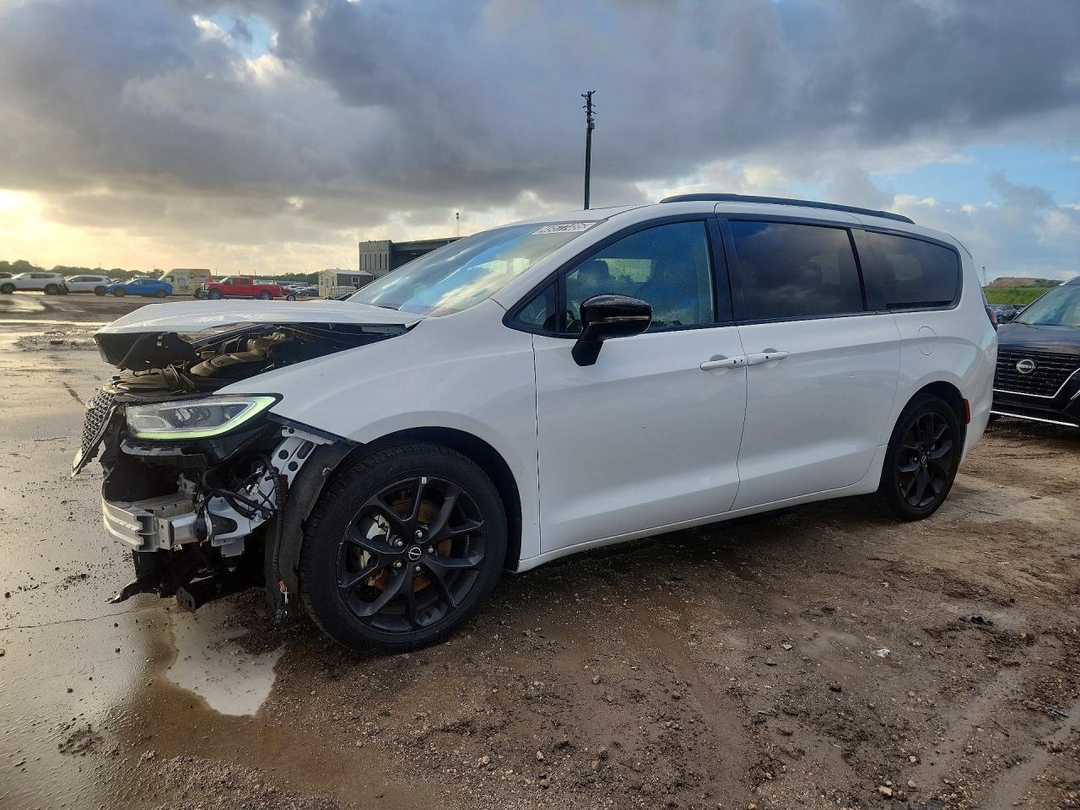 Vue de 2025 CHRYSLER PACIFICA LIMITED, angle 1