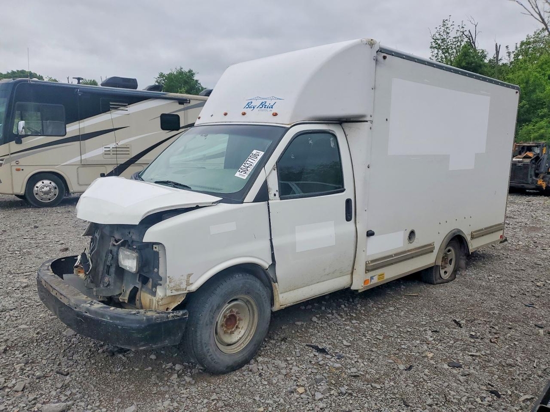 2015 CHEVROLET EXPRESS DELIVERY TRUCK view, angle 1