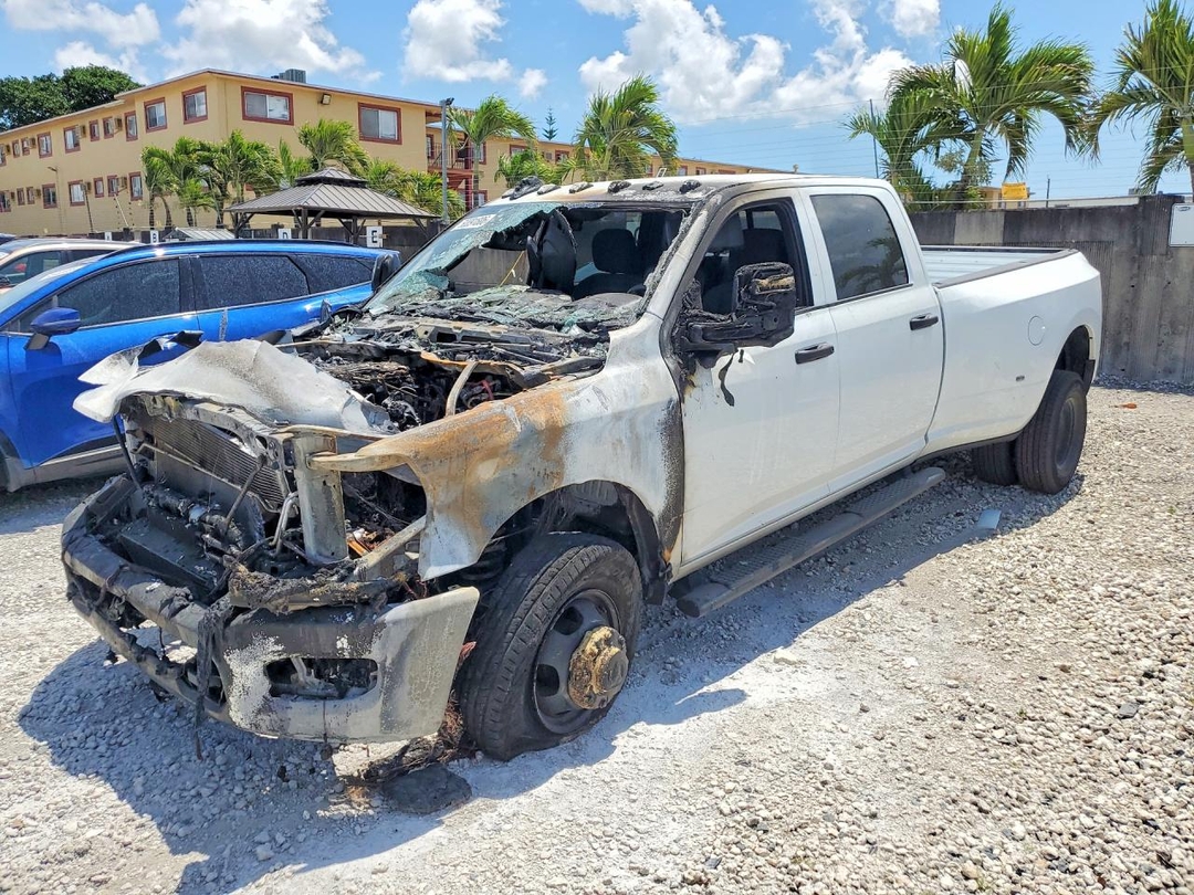 منظر 2026 RAM 3500 TRADESMAN، زاوية 1