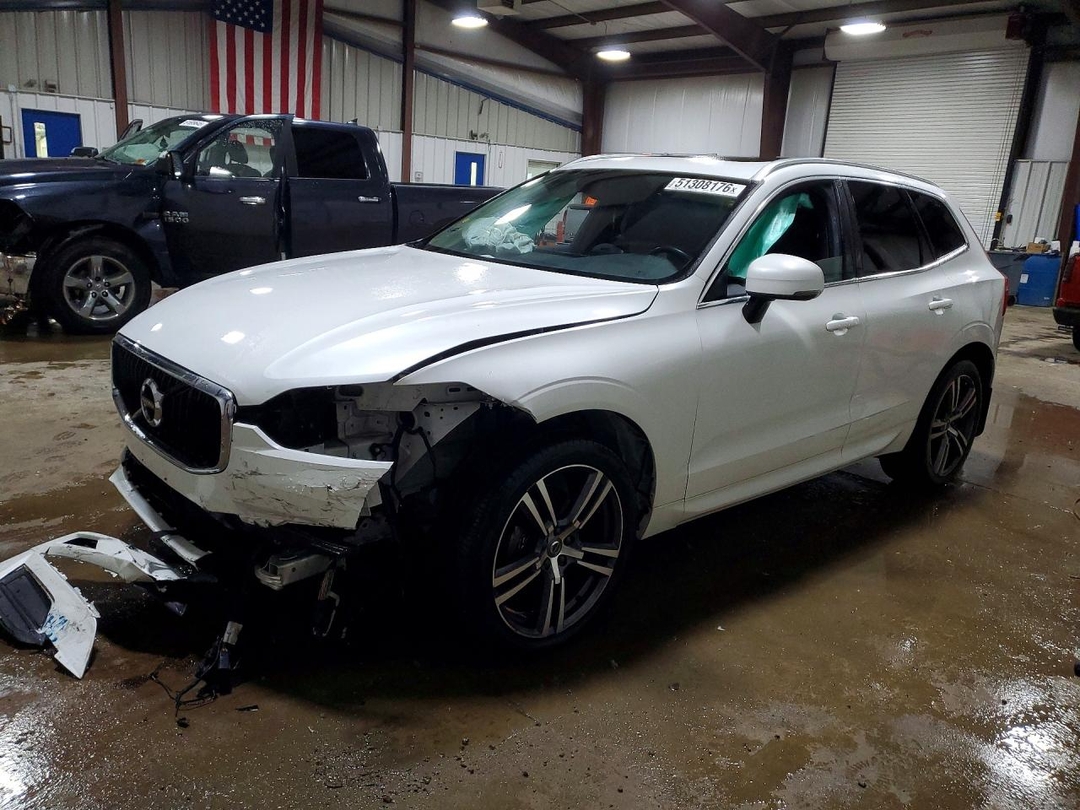 Vedere 2018 VOLVO XC60 T5, unghi 1