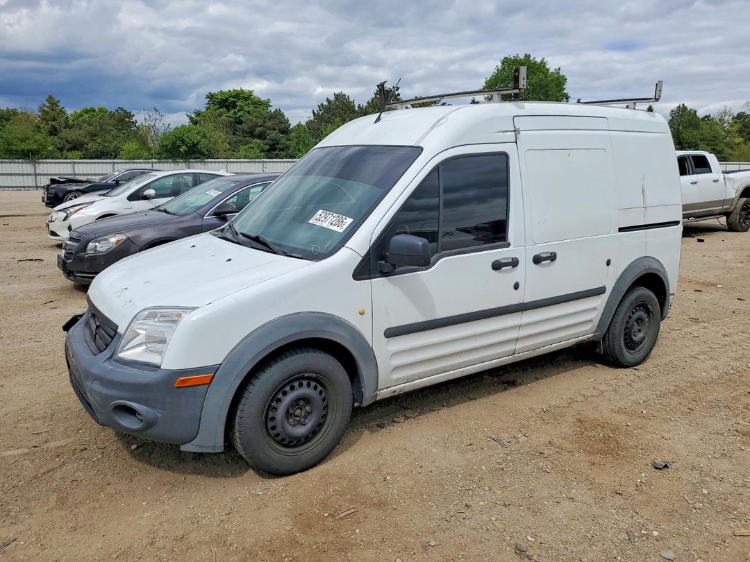 Вид 2013 FORD TRANSIT CONNECT XL, угол 1