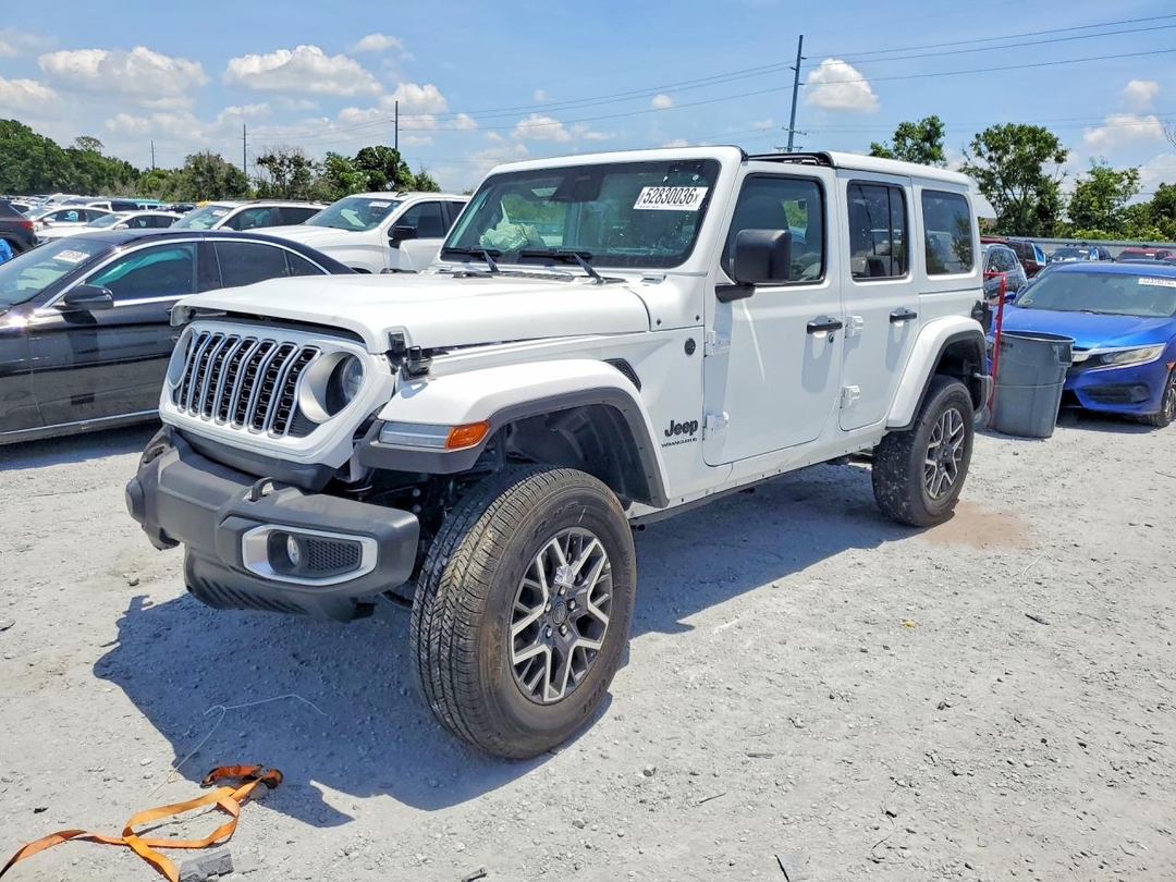 Вид 2026 JEEP WRANGLER SAHARA, угол 1