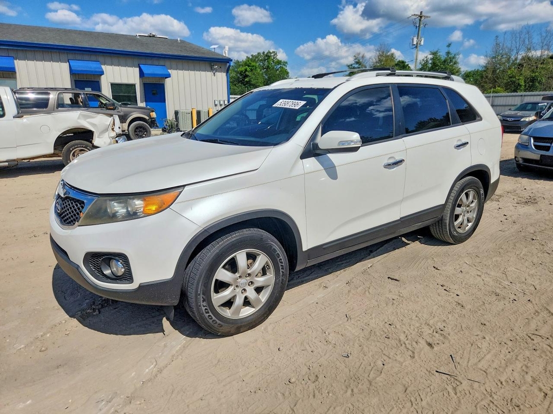 منظر 2012 KIA SORENTO LX، زاوية 1