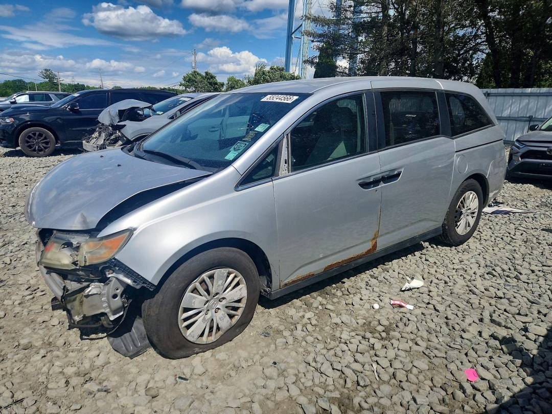 Вид 2014 HONDA ODYSSEY LX, угол 1