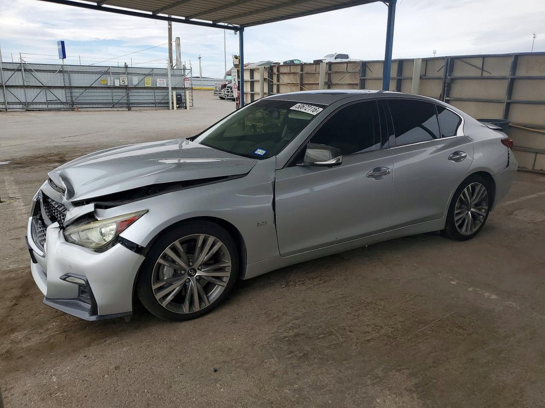 Vue de 2018 INFINITI Q50 3.0T SPORT, angle 1