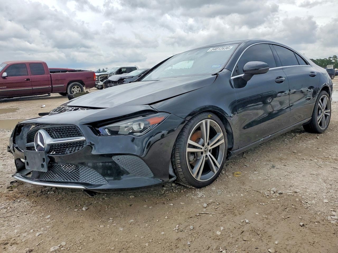 Vista de 2020 MERCEDES-BENZ CLA 250, ángulo 1