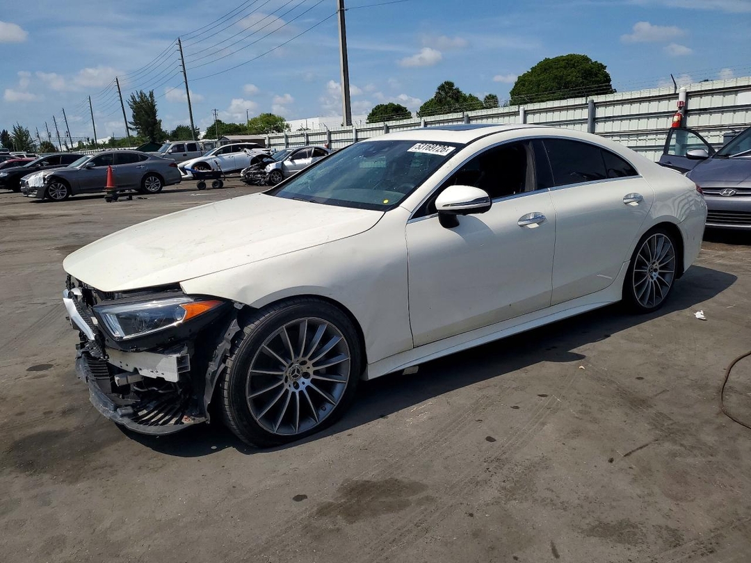 Vista de 2019 MERCEDES-BENZ CLS 450, ángulo 1