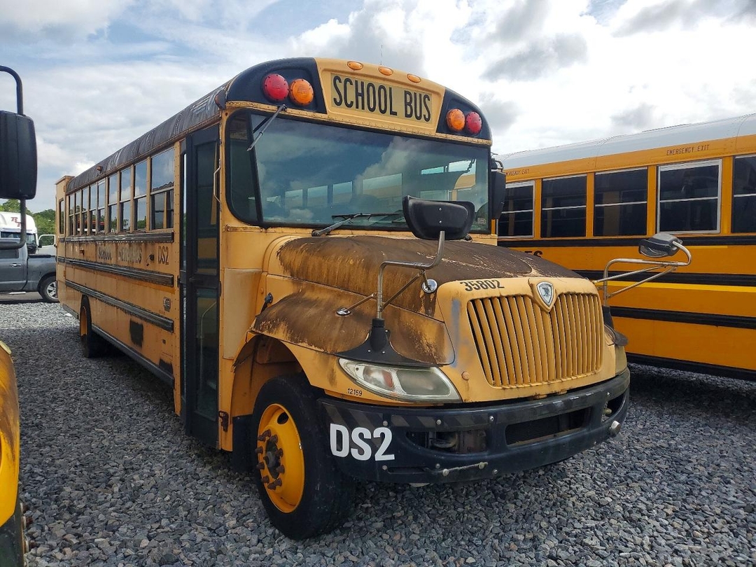 منظر 2013 IC CORPORATION CE SERIES SCHOOL - SCHOOL BUS، زاوية 1