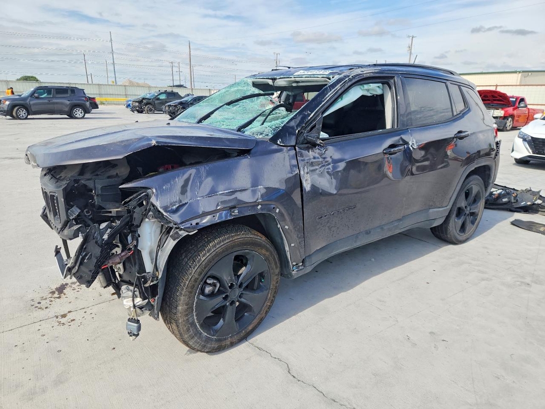 منظر 2021 JEEP COMPASS LATITUDE، زاوية 1