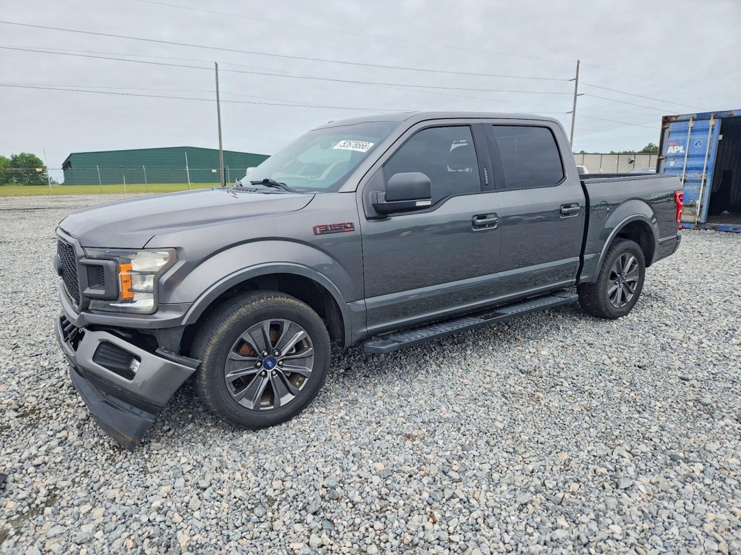 Vue de 2018 FORD F150 SUPERCREW, angle 1