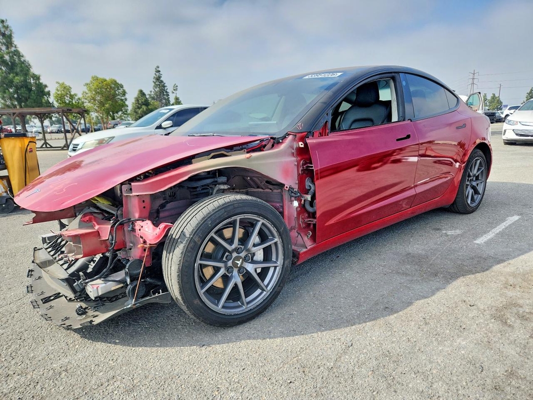 Vista de 2022 TESLA MODEL 3, ángulo 1
