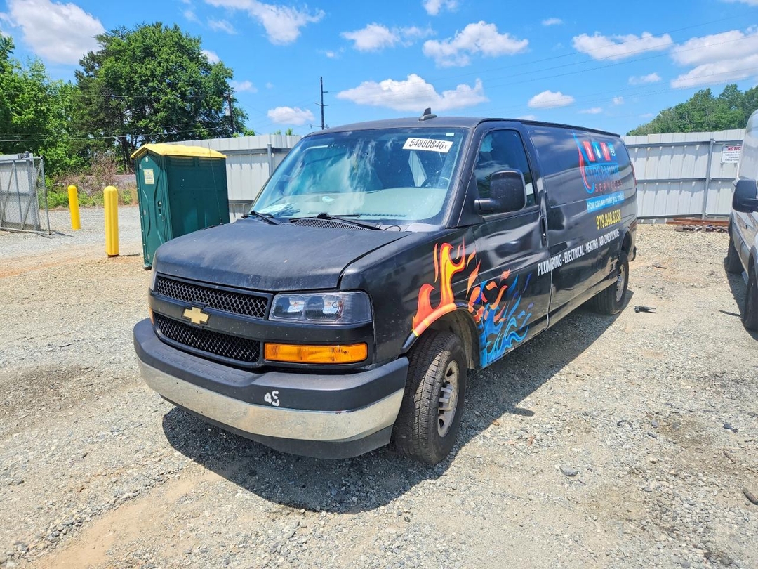 منظر 2022 CHEVROLET EXPRESS G2500، زاوية 1