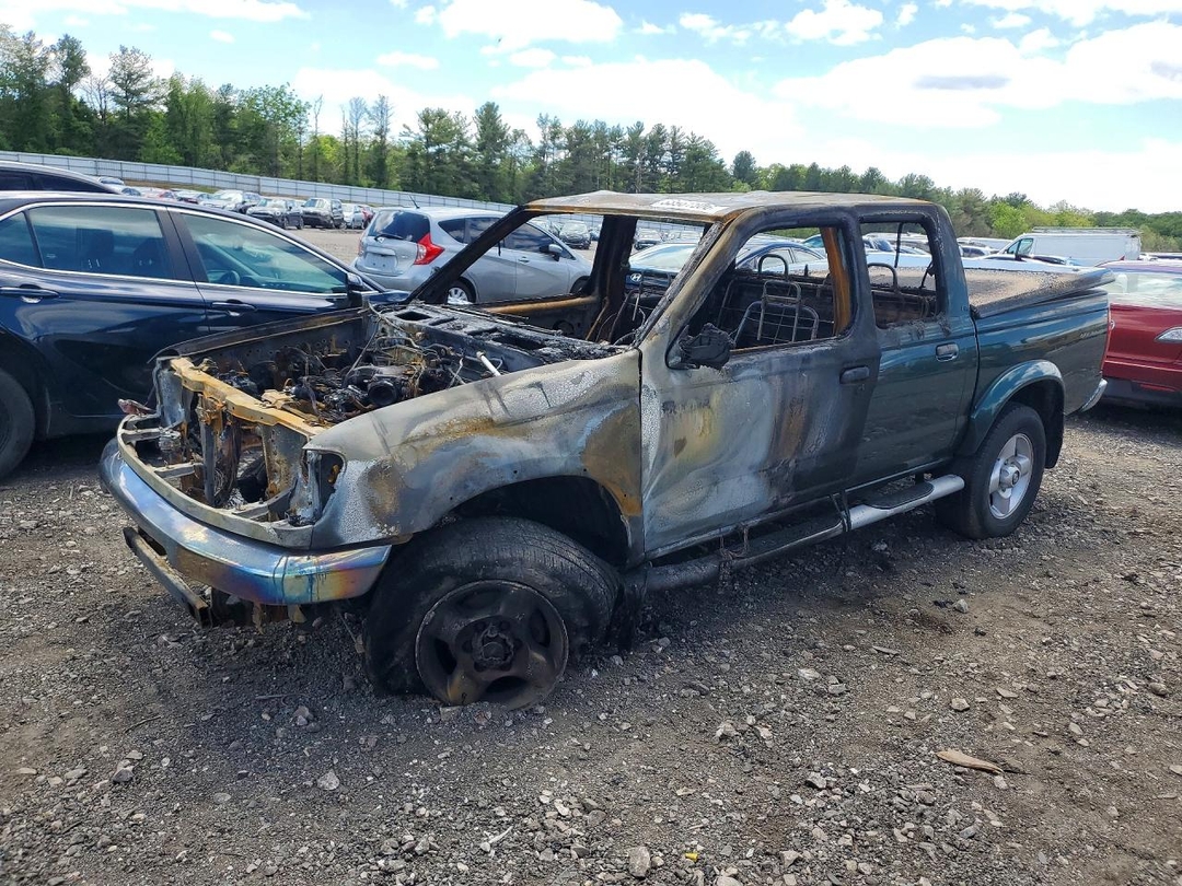 Вид 2000 NISSAN FRONTIER XE, угол 1