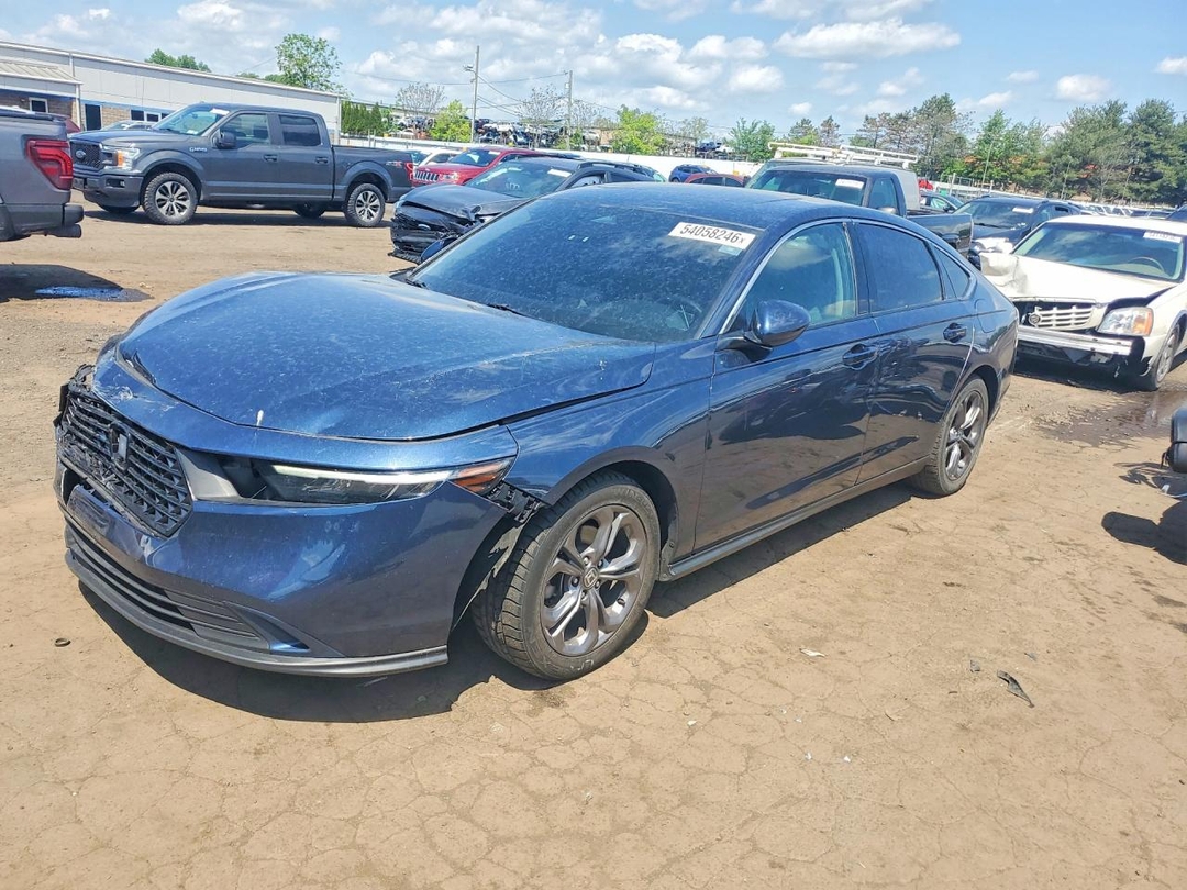 Vista de 2024 HONDA ACCORD EX, ángulo 1