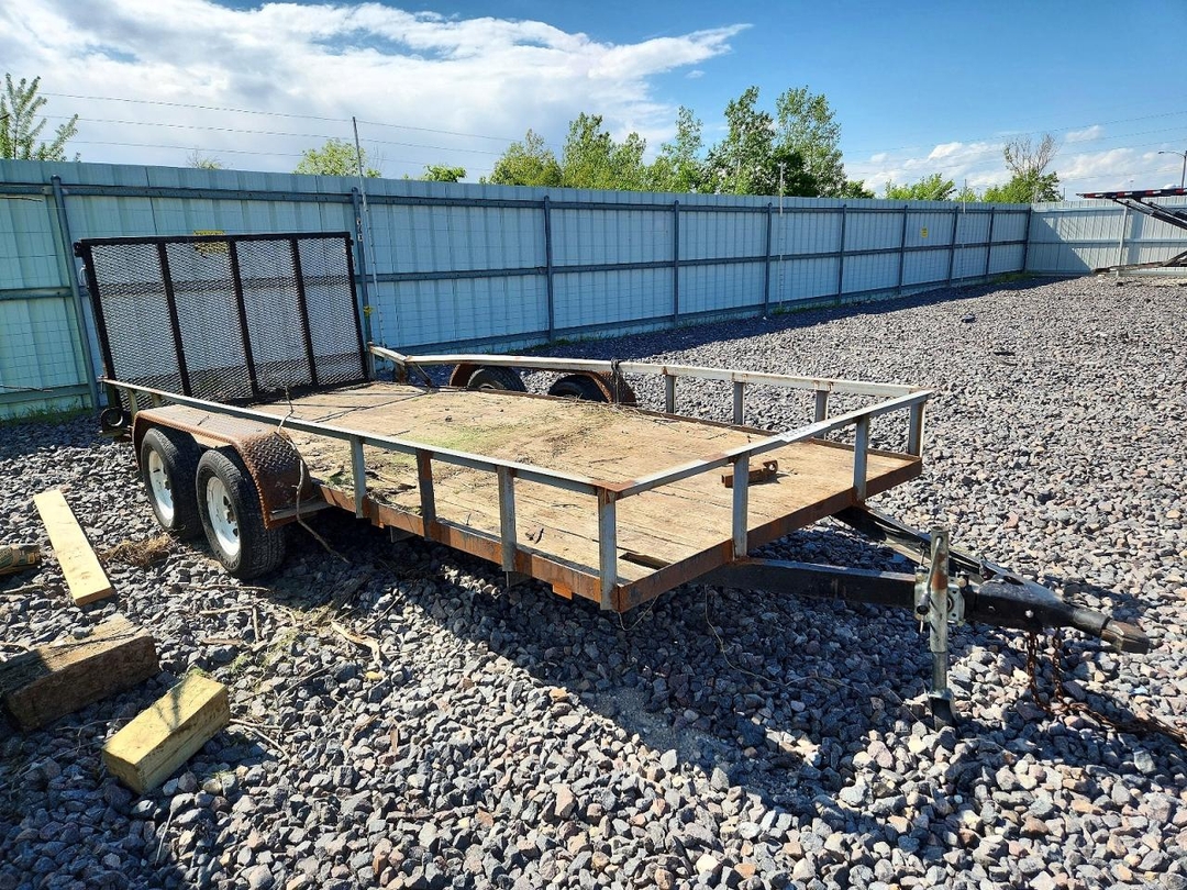 Вид 2001 UTILITY TRAILER, угол 1
