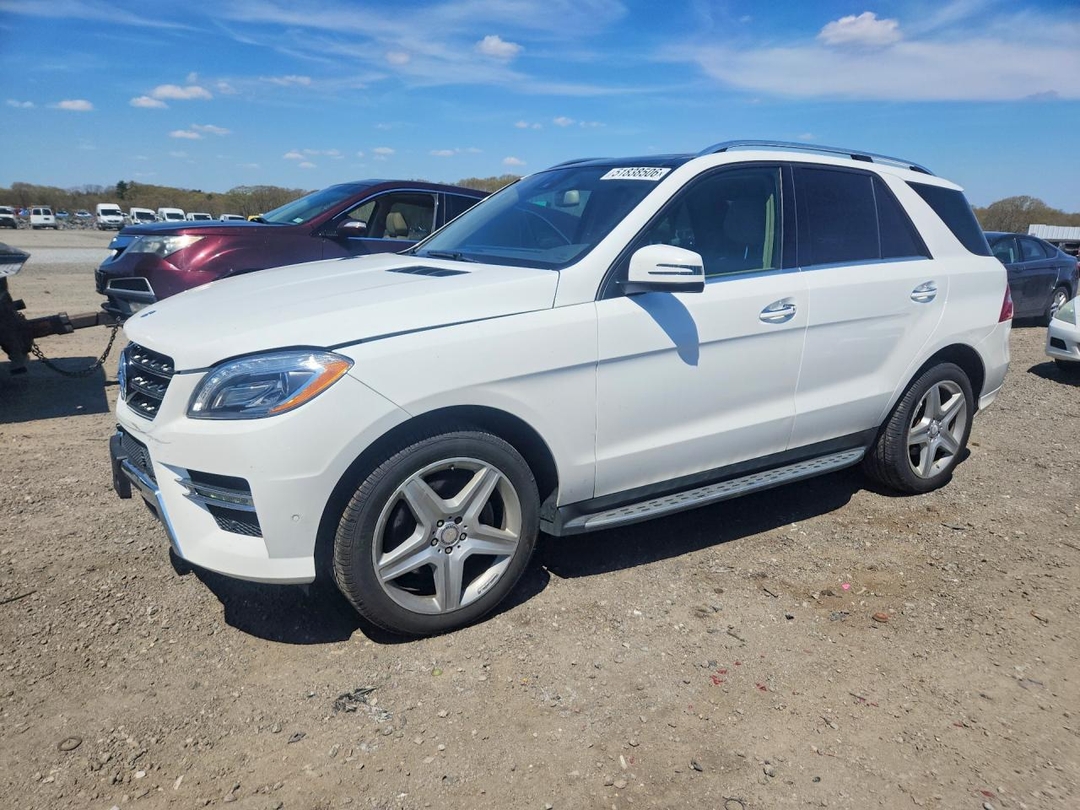 Вид 2015 MERCEDES-BENZ ML 400 4MATIC, угол 1