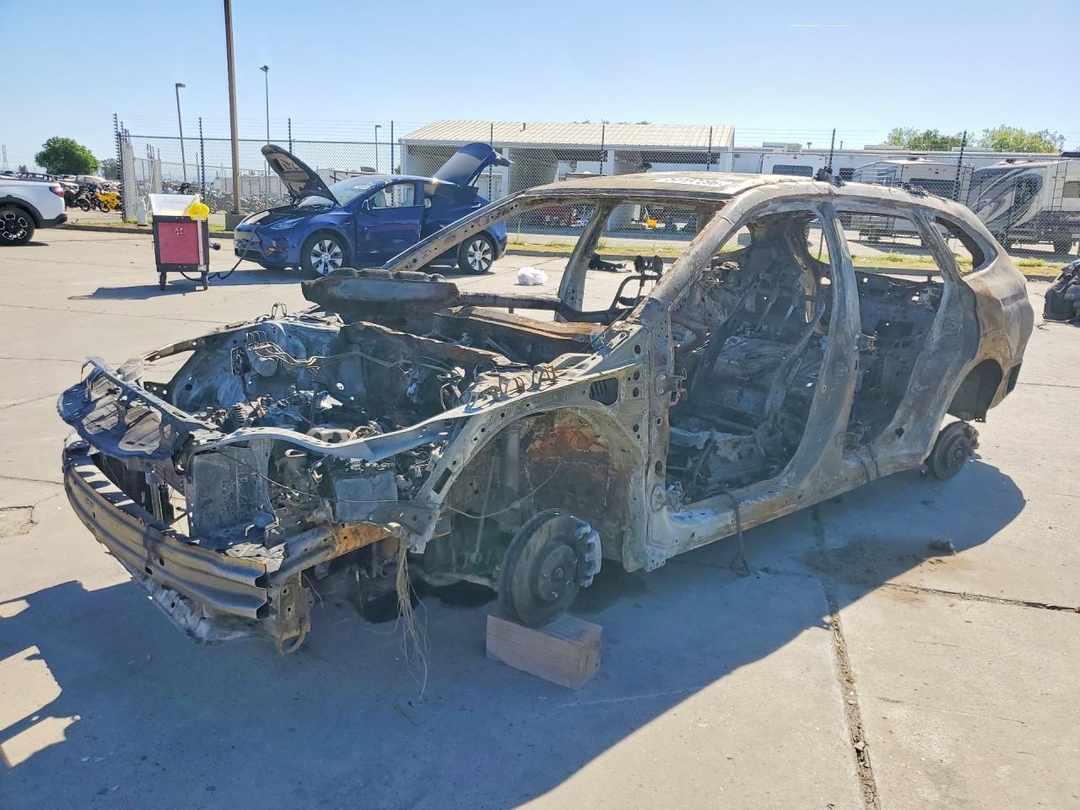 Vista de 2025 SUBARU OUTBACK, ángulo 1