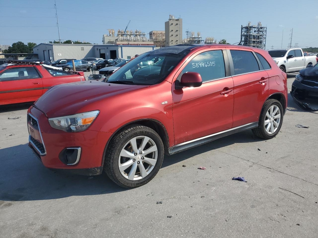 Vista de 2013 MITSUBISHI OUTLANDER SPORT SE, ángulo 1