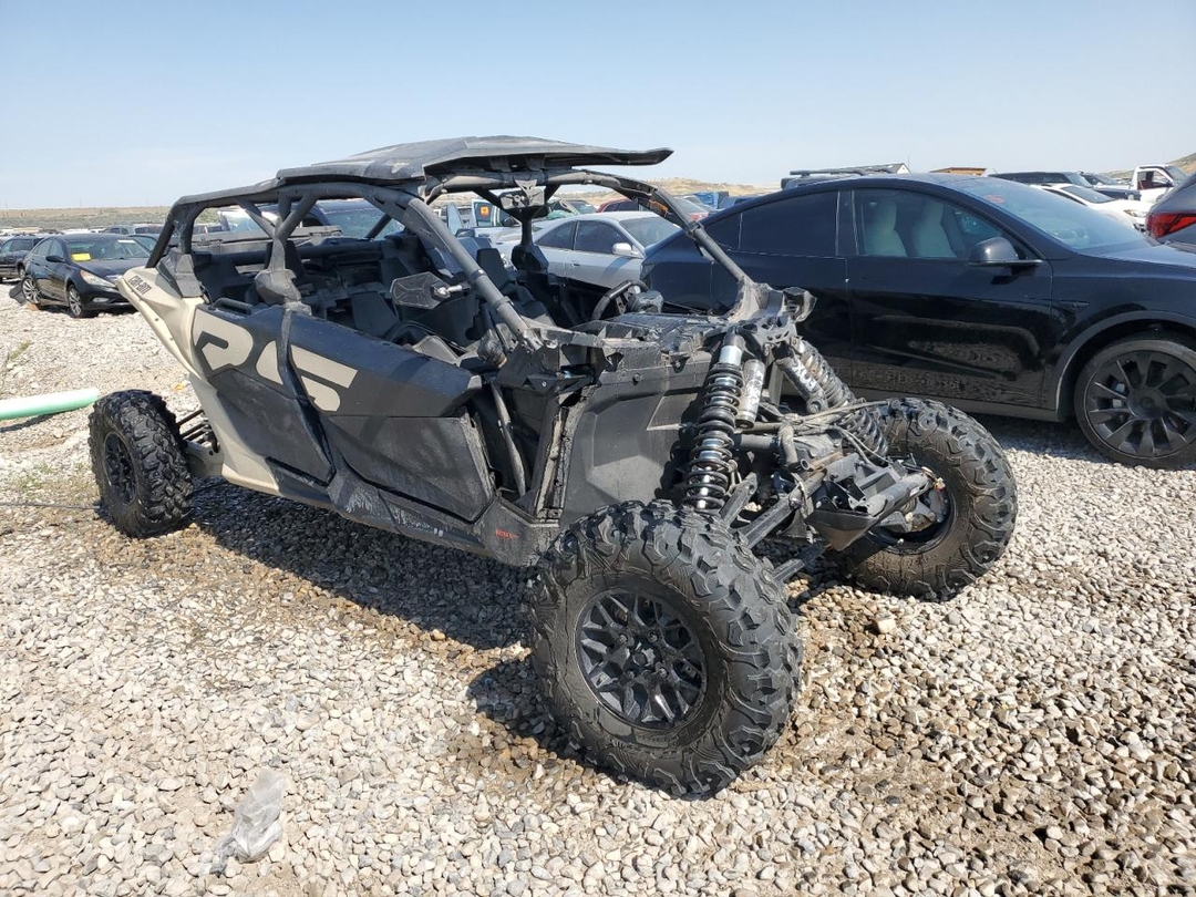 Vue de 2023 CAN AM MAVERICK X3 MAX RS T, angle 1
