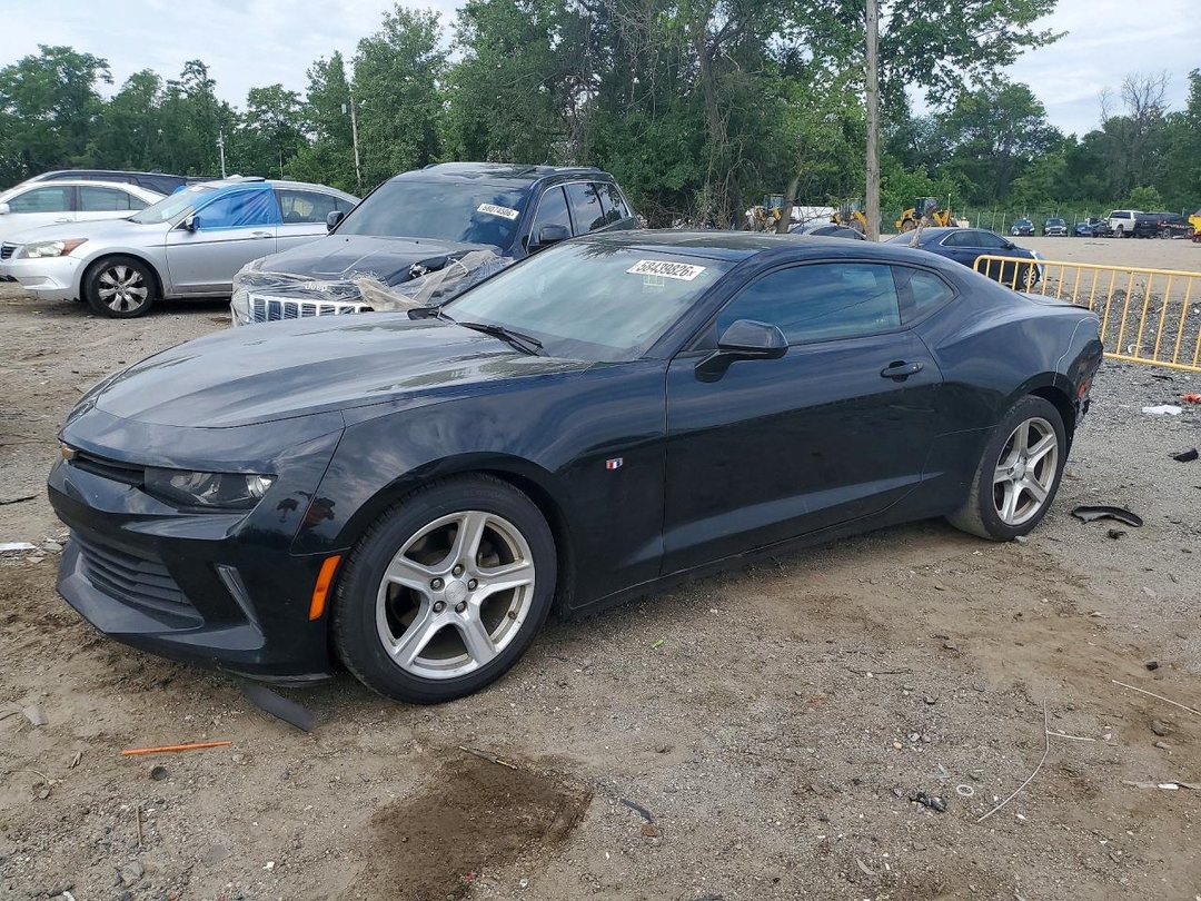 Вид 2016 CHEVROLET CAMARO LT, угол 1