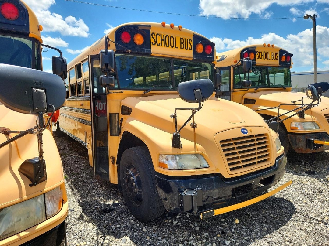 Vue de 2012 BLUEBIRD VISION - SCHOOL BUS, angle 1