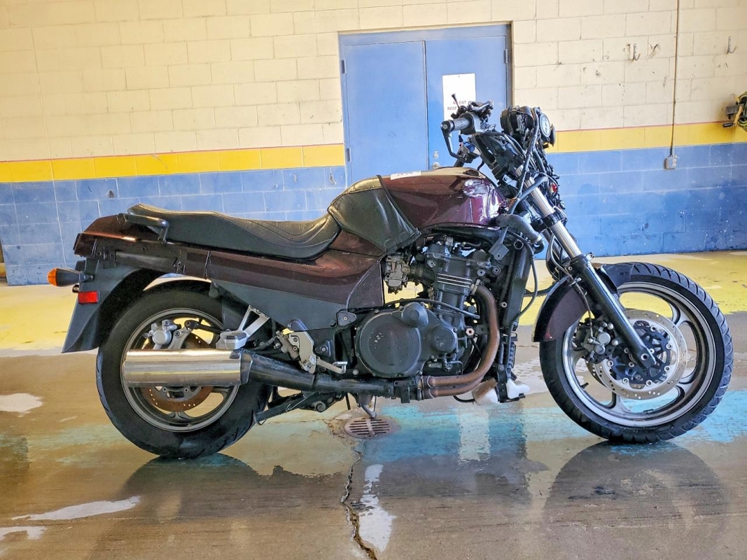 Vue de 1999 KAWASAKI ZG1000, angle 1