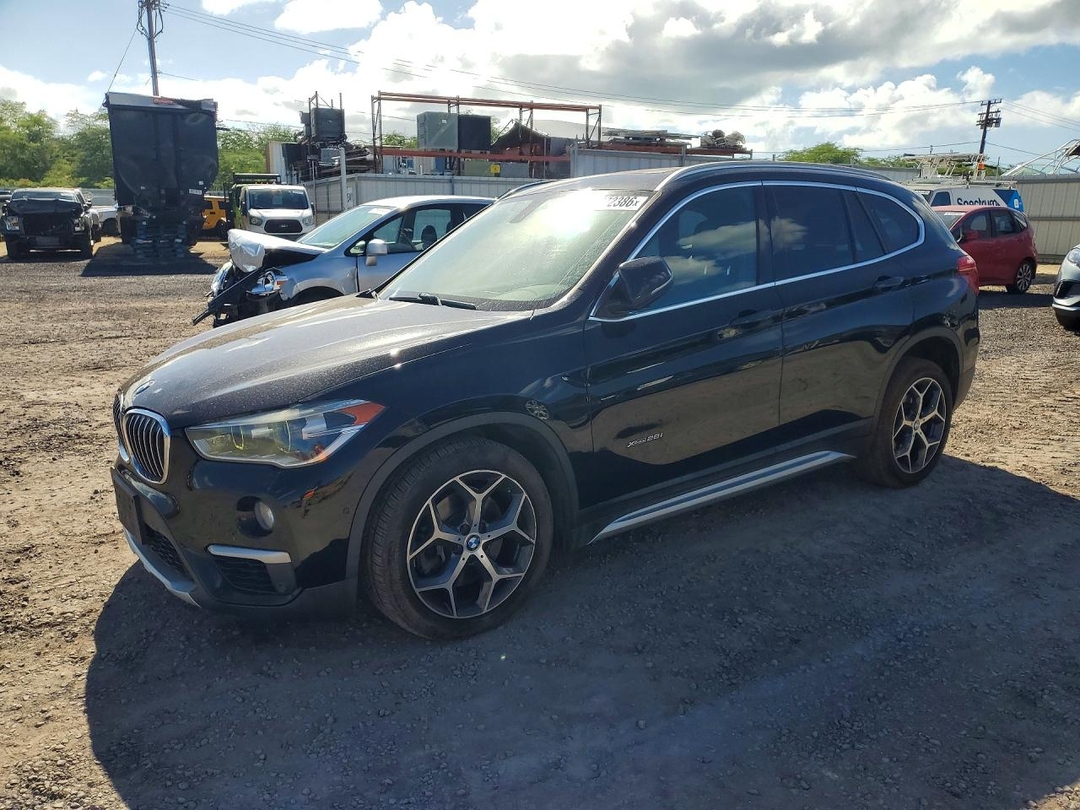 Vue de 2017 BMW X1 XDRIVE28I, angle 1